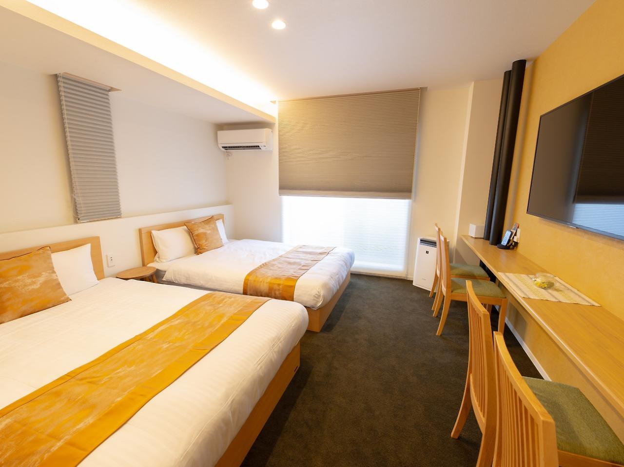 Апарт отель Grand Base Hiroshima Ekimae Экстерьер фото